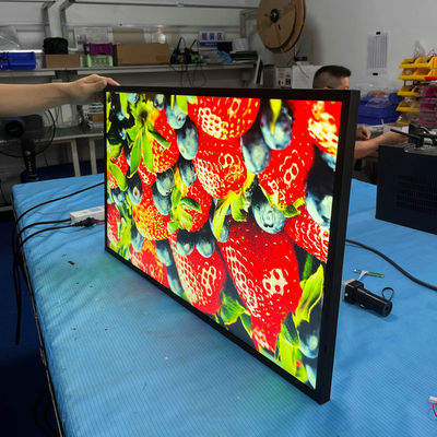 kaufen 32' 4K-Highlight-LCD-Panel Außen-LCD-Display-Laden-Fenster online manufacture